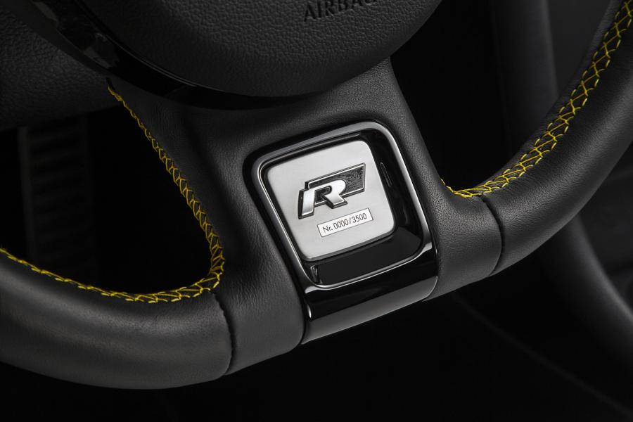  Volkswagen Beetle GSR Limited Edition 2013 года  (фото 5 из 26)